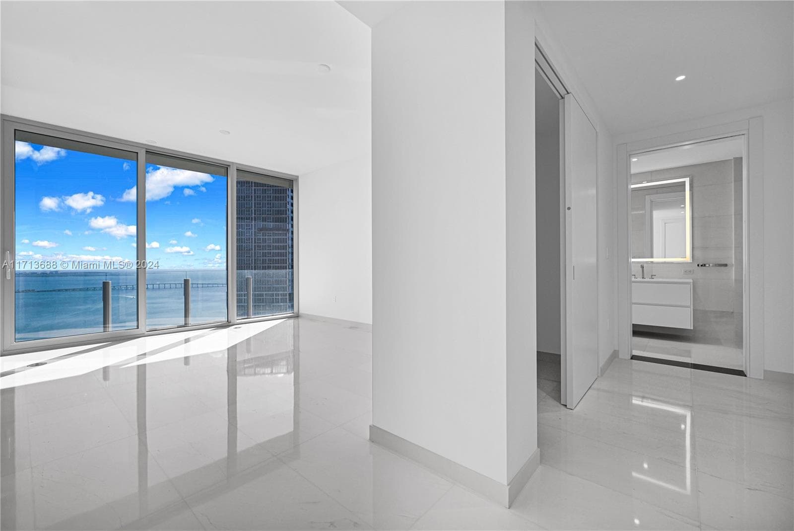 300 Biscayne Blvd Way 4303 photo 12