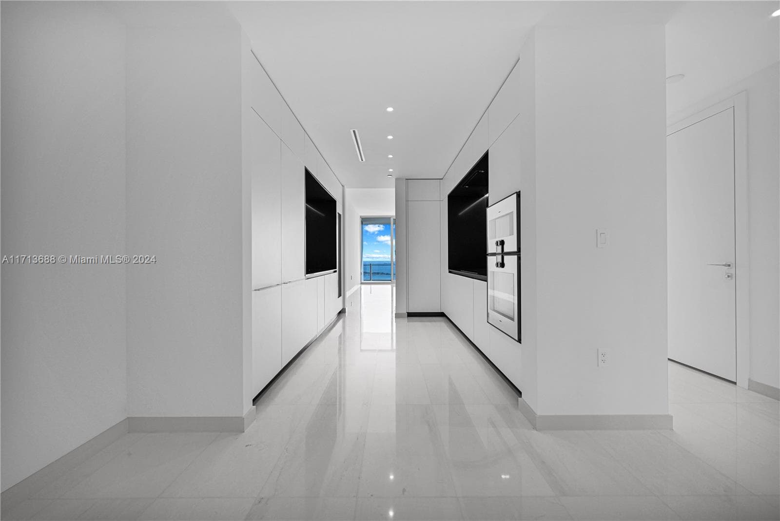 300 Biscayne Blvd Way 4303 photo 7