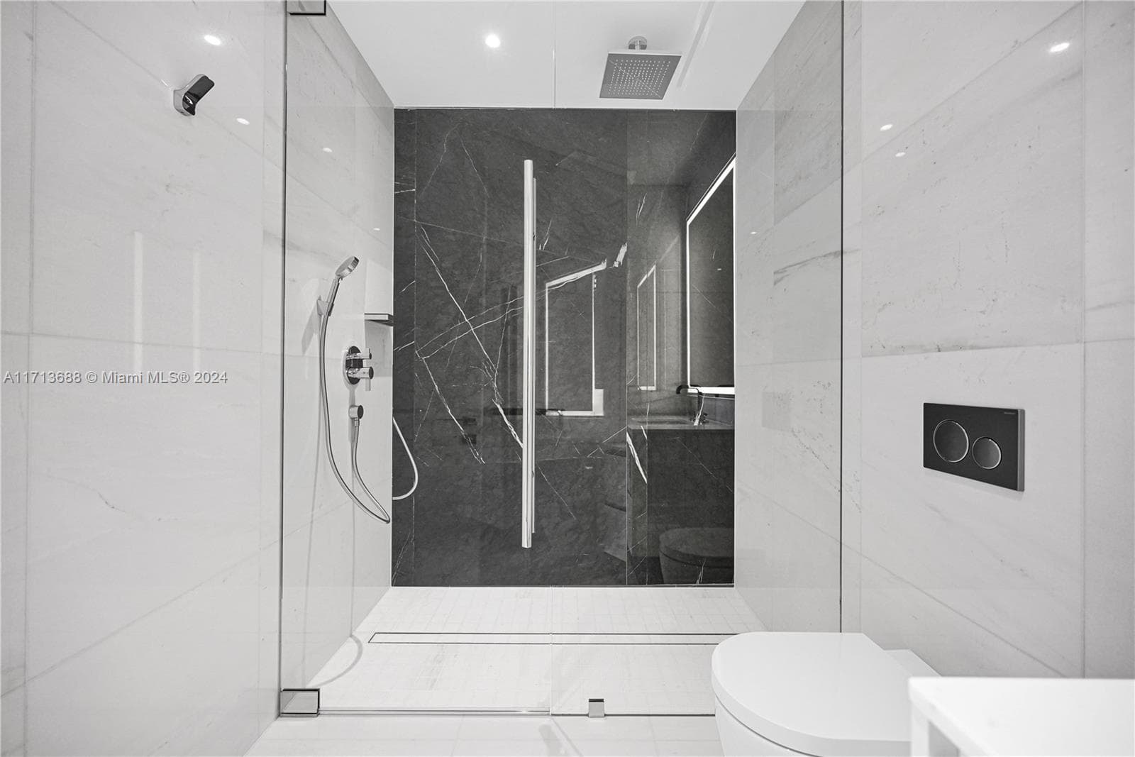 300 Biscayne Blvd Way 4303 photo 9