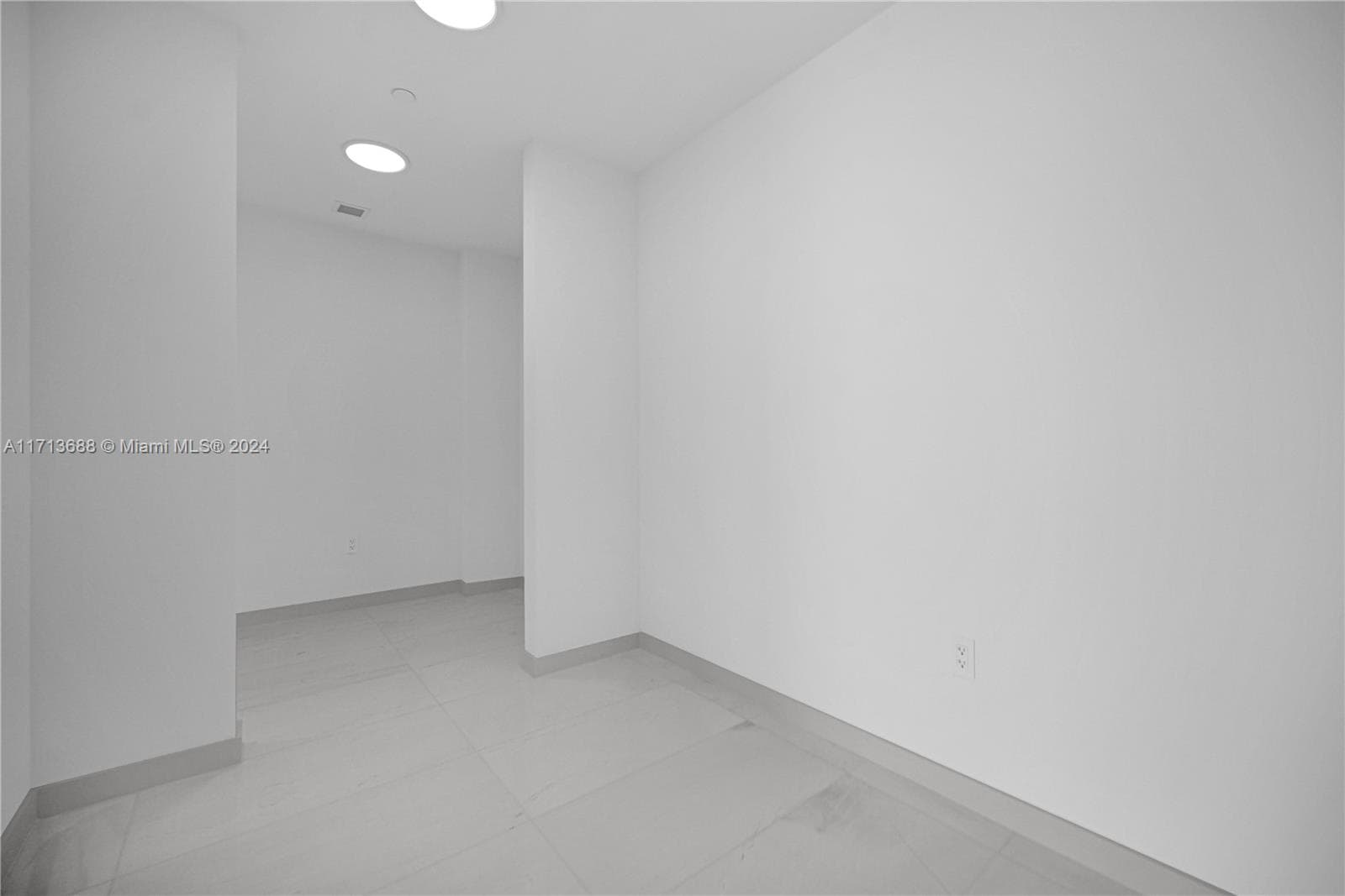 300 Biscayne Blvd Way 4303 photo 15
