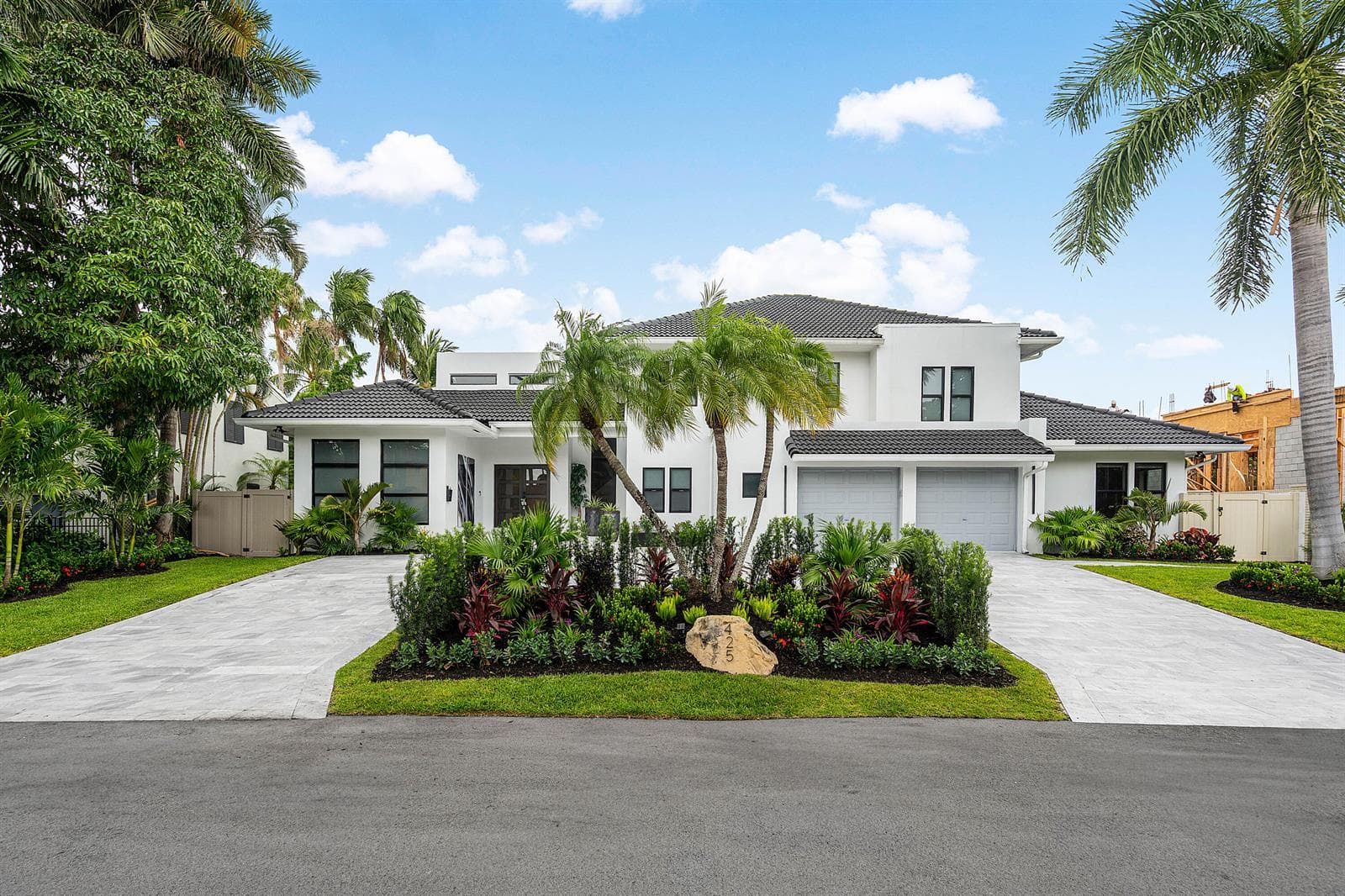 425 Coral Way photo 5