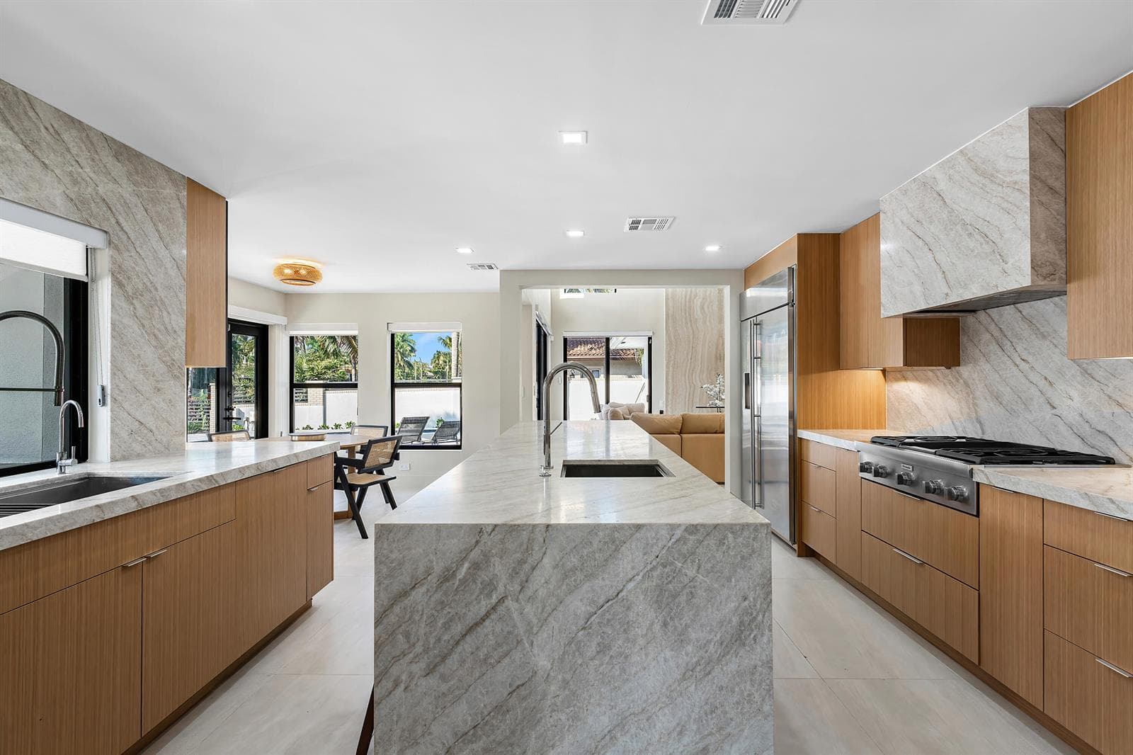 425 Coral Way photo 20