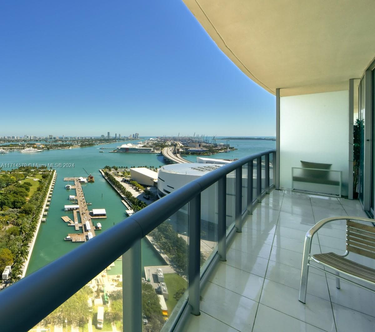 888 Biscayne Blvd 2511 photo 2