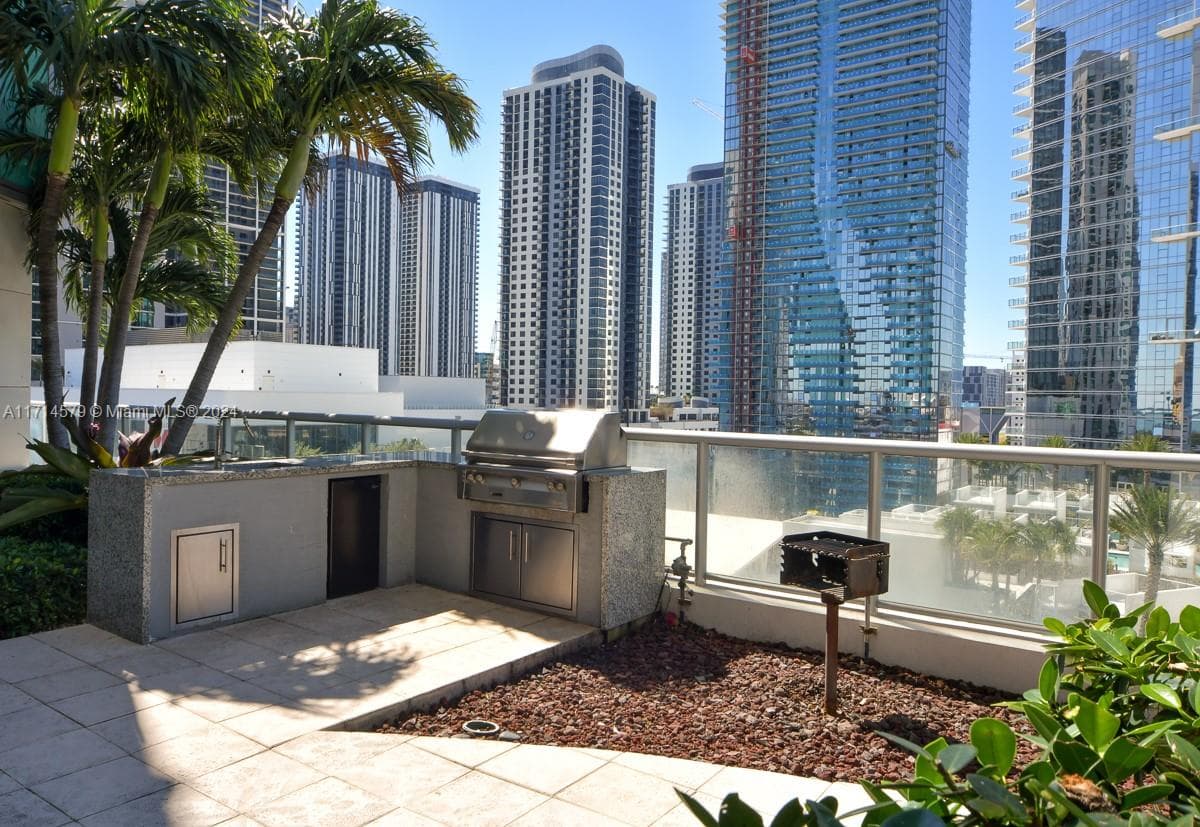 888 Biscayne Blvd 2511 photo 20