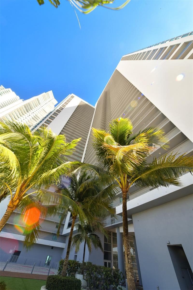 888 Biscayne Blvd 2511 photo 24