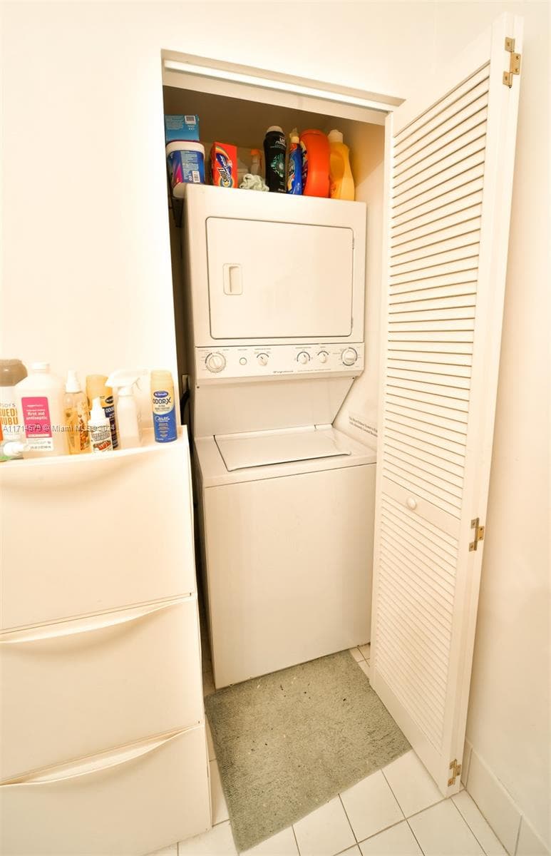 888 Biscayne Blvd 2511 photo 10