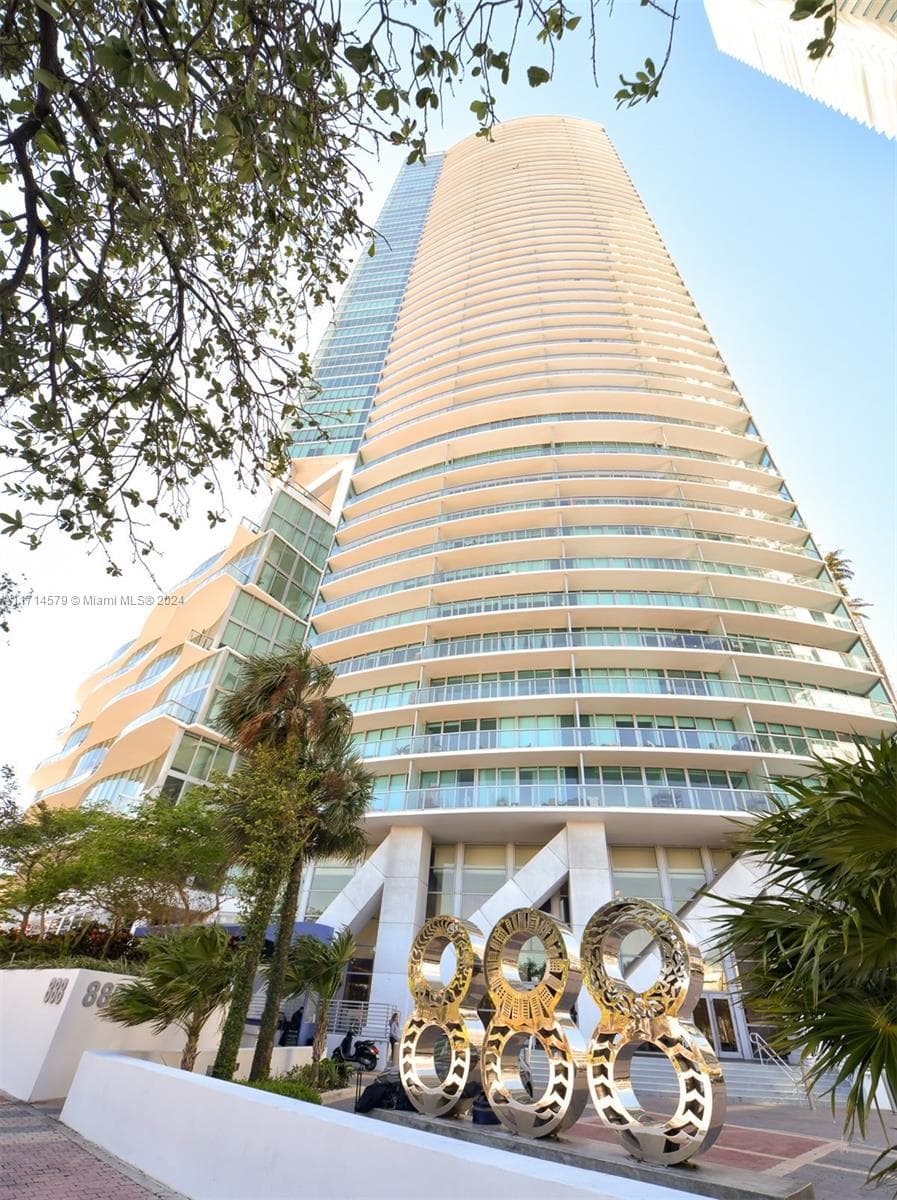 888 Biscayne Blvd 2511 photo 21