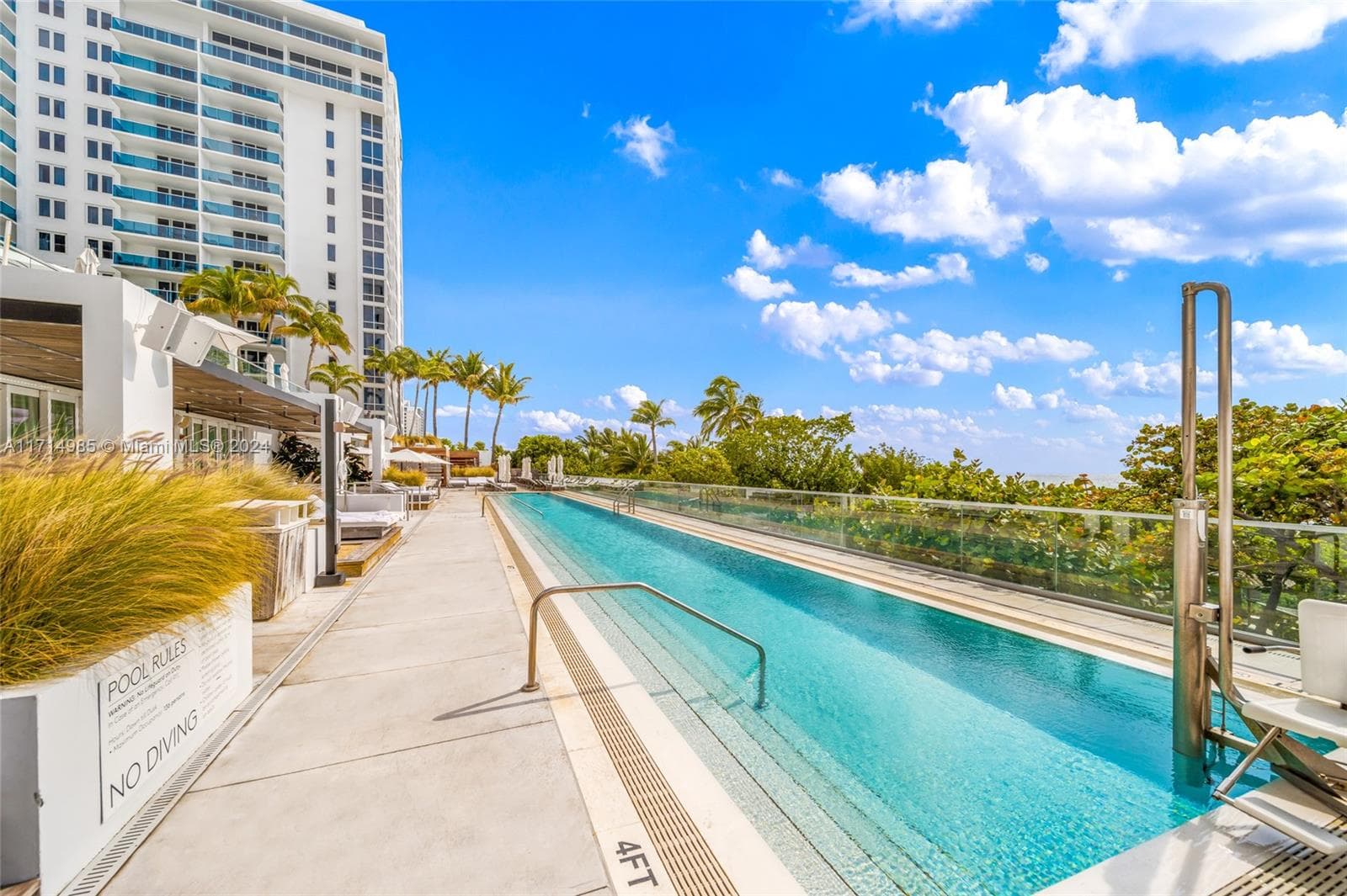 2301 Collins Ave 1030 photo 25
