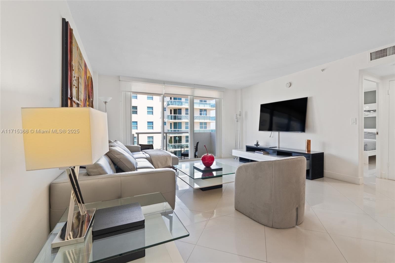 9195 Collins Ave 1103 photo 6
