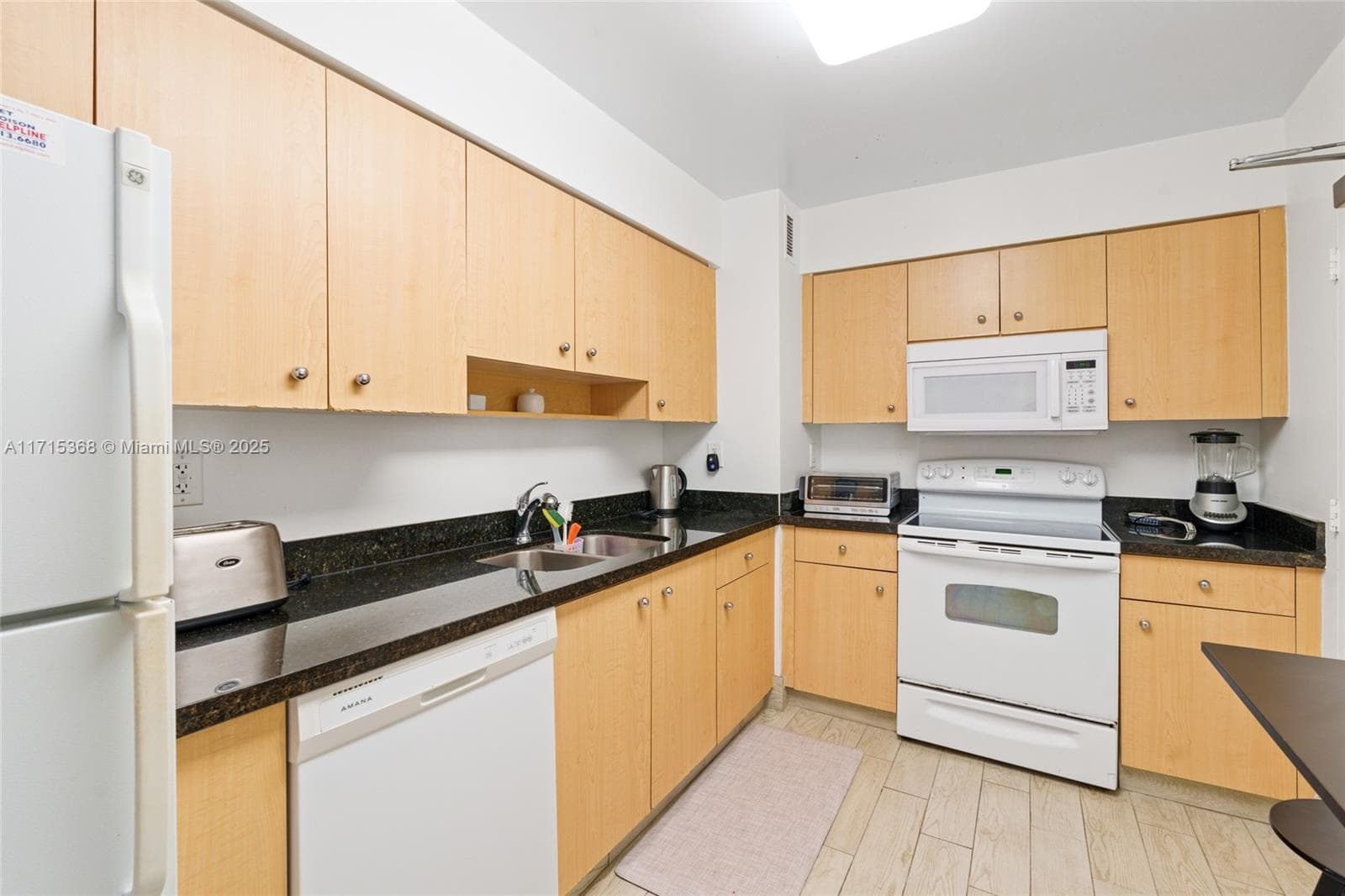 9195 Collins Ave 1103 photo 12
