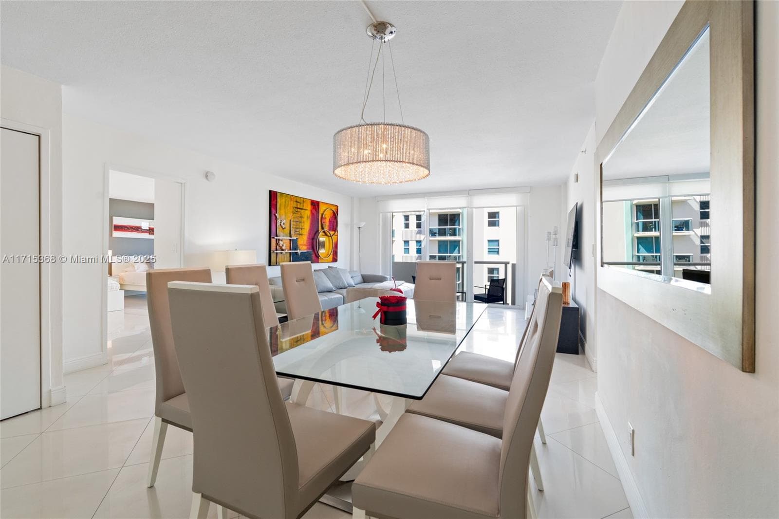 9195 Collins Ave 1103 photo 3