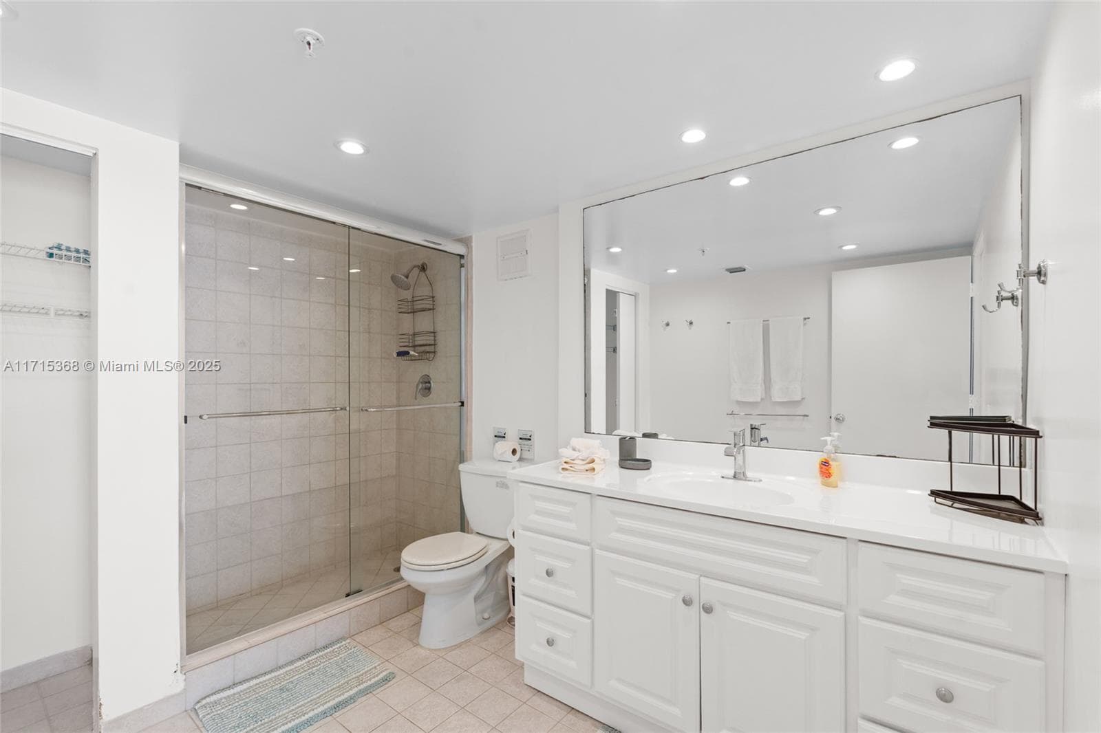 9195 Collins Ave 1103 photo 21