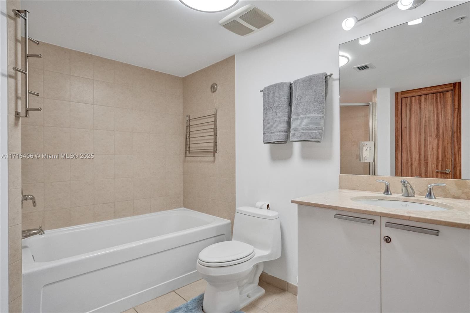 16699 Collins Ave 2405 photo 23