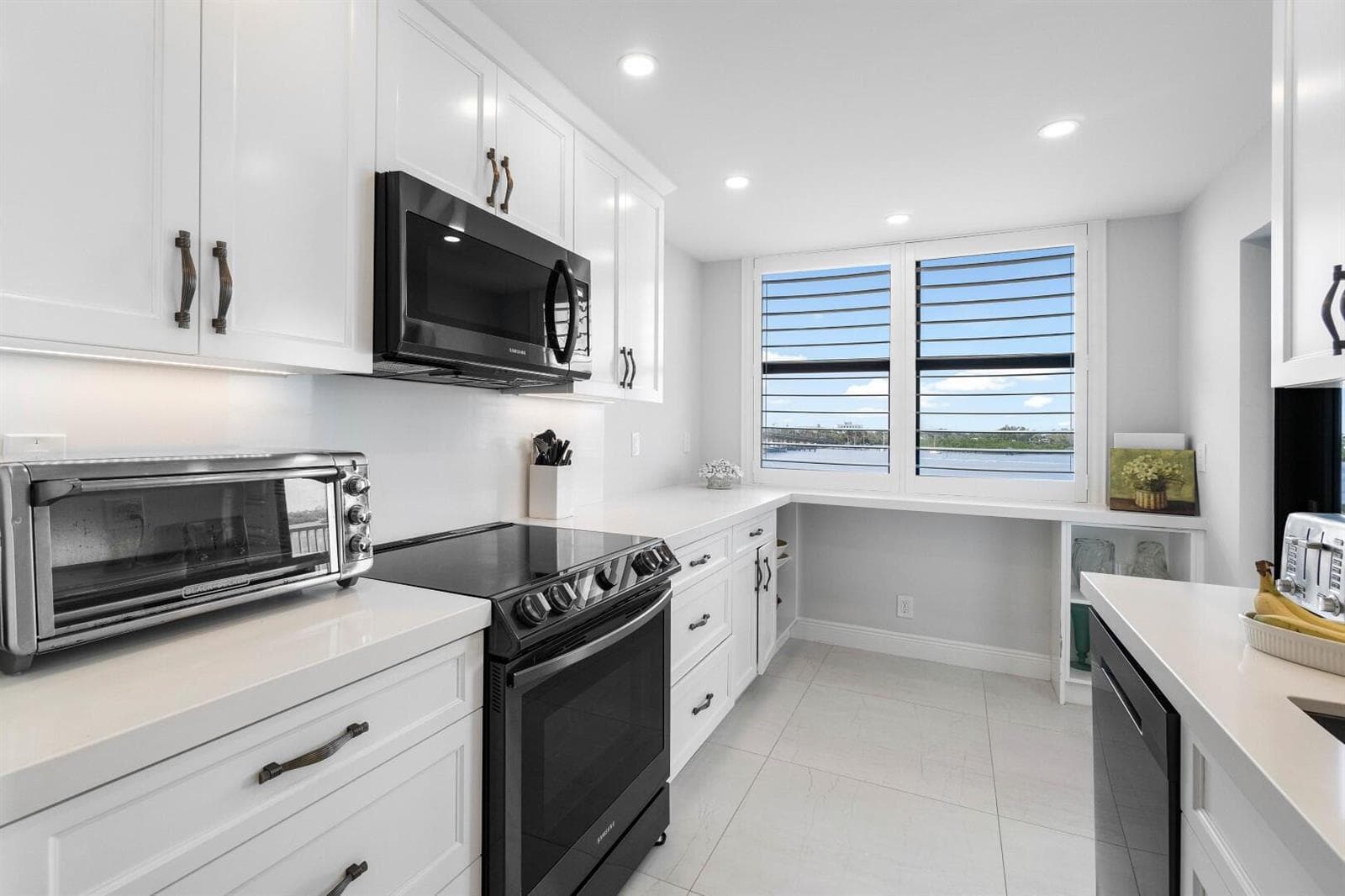 2860 S Ocean Boulevard 506 photo 8