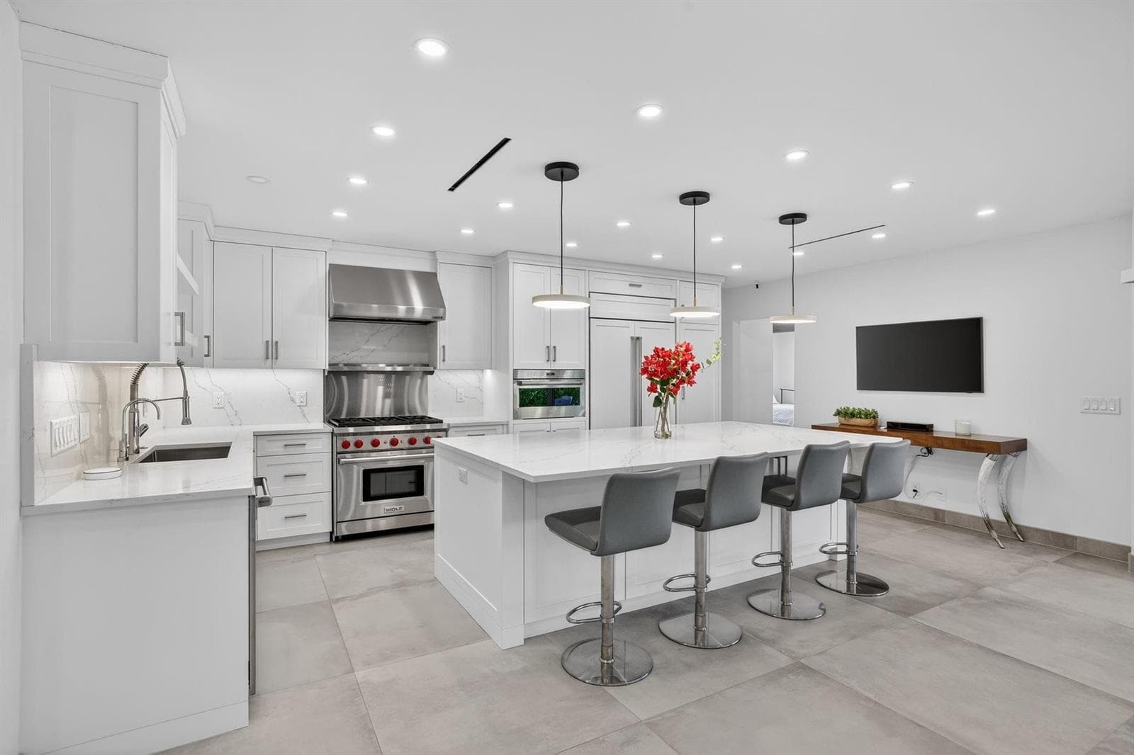 41 S Compass Drive photo 16