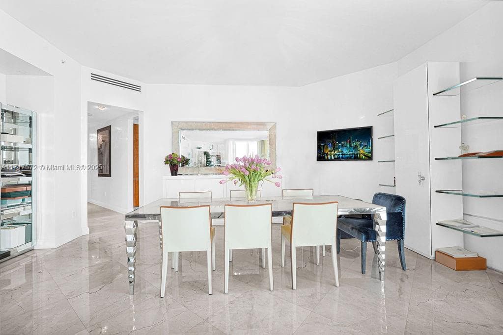 16051 Collins Ave 1004 photo 3