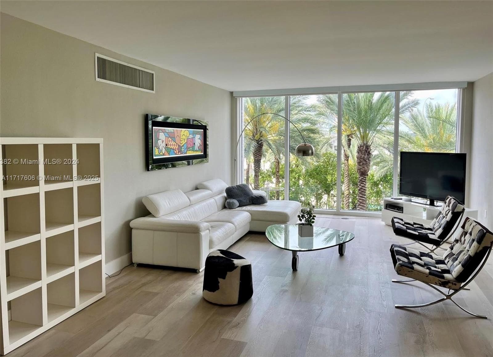 10275 Collins Ave 331 photo 4