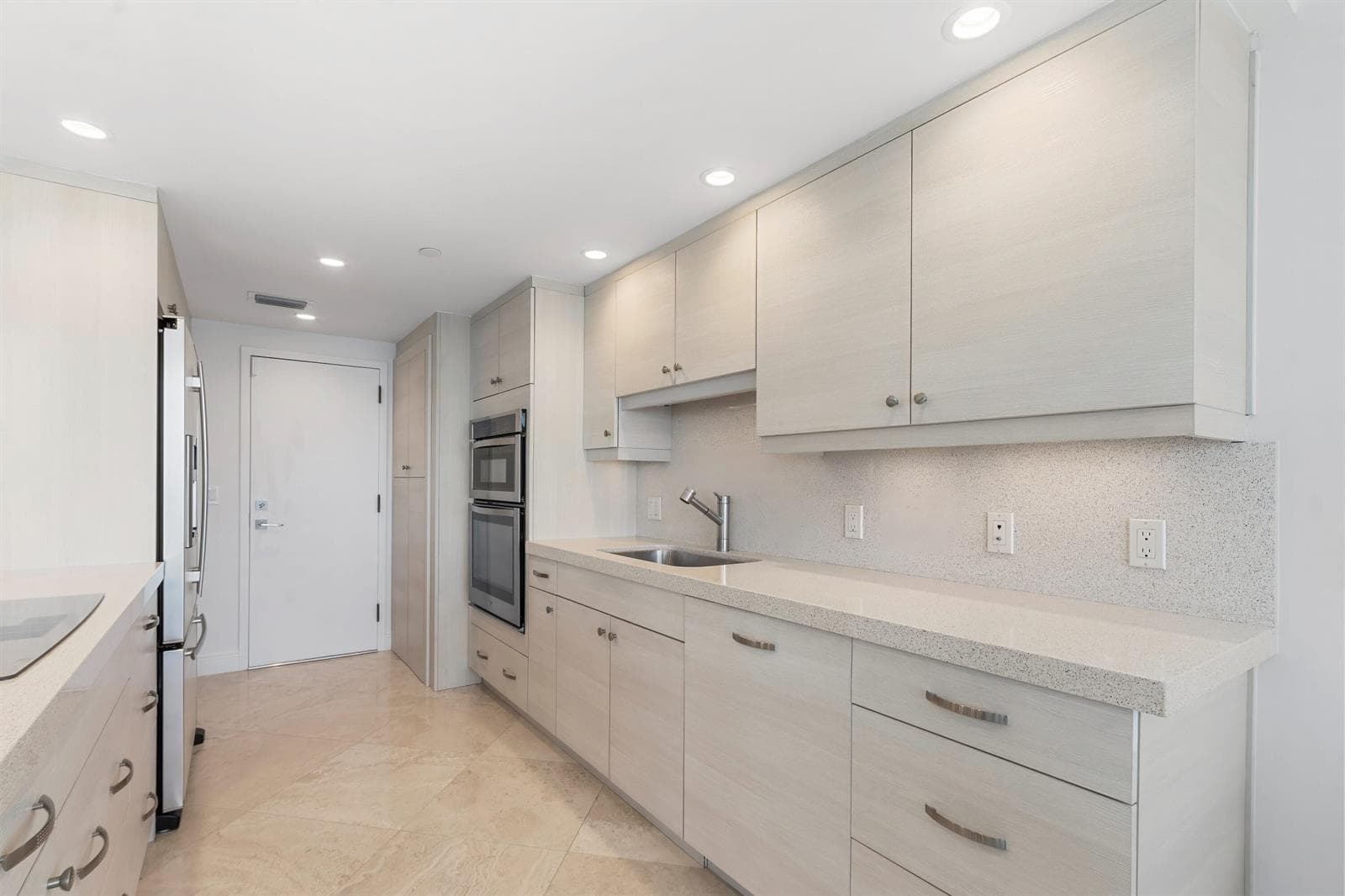 250 S Ocean 4e Boulevard 4-e photo 12