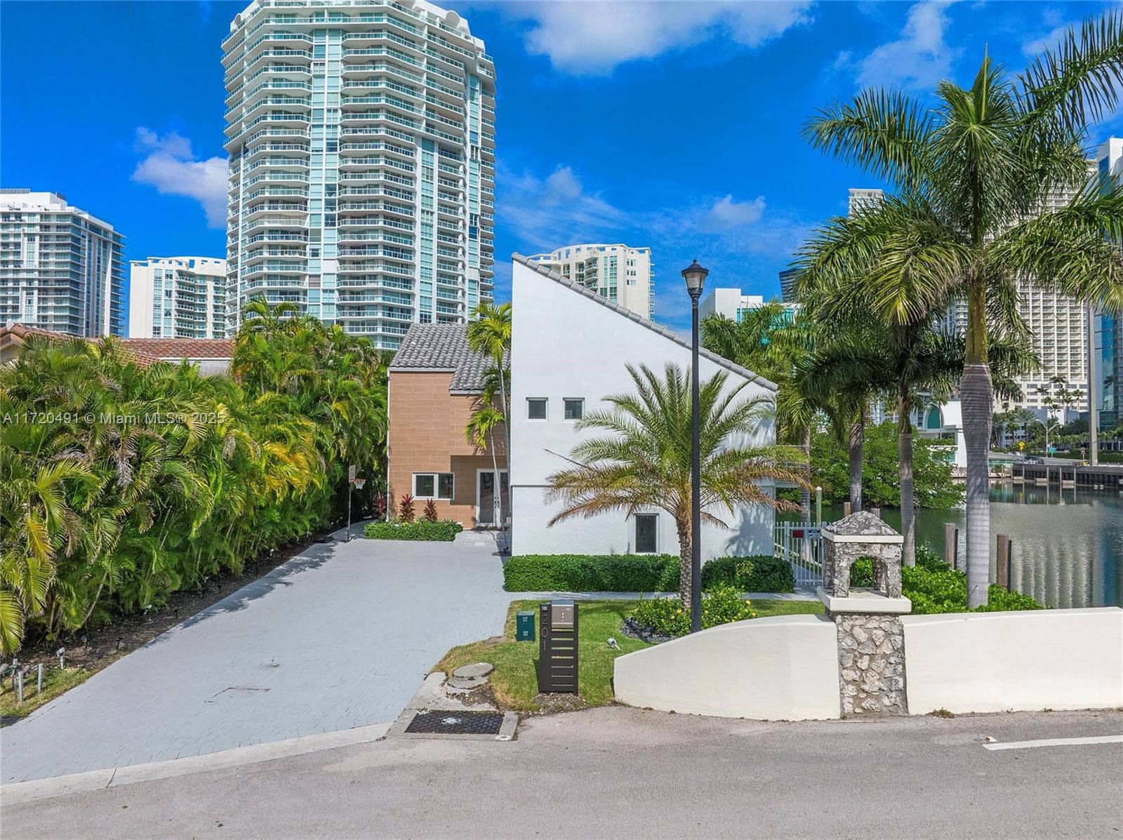 201 Atlantic Ave 2