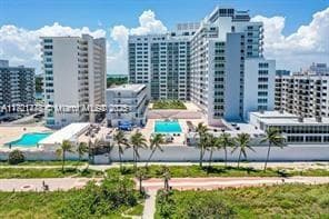 5401 Collins Ave 430 photo 2
