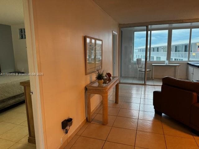 5401 Collins Ave 430 photo 18