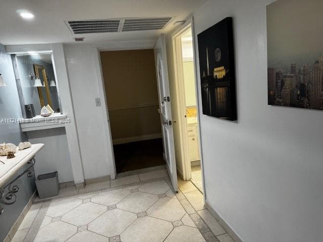 5401 Collins Ave 430 photo 19