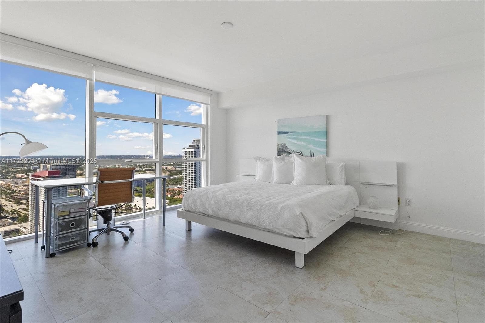 1830 Ocean Dr 4507 photo 7