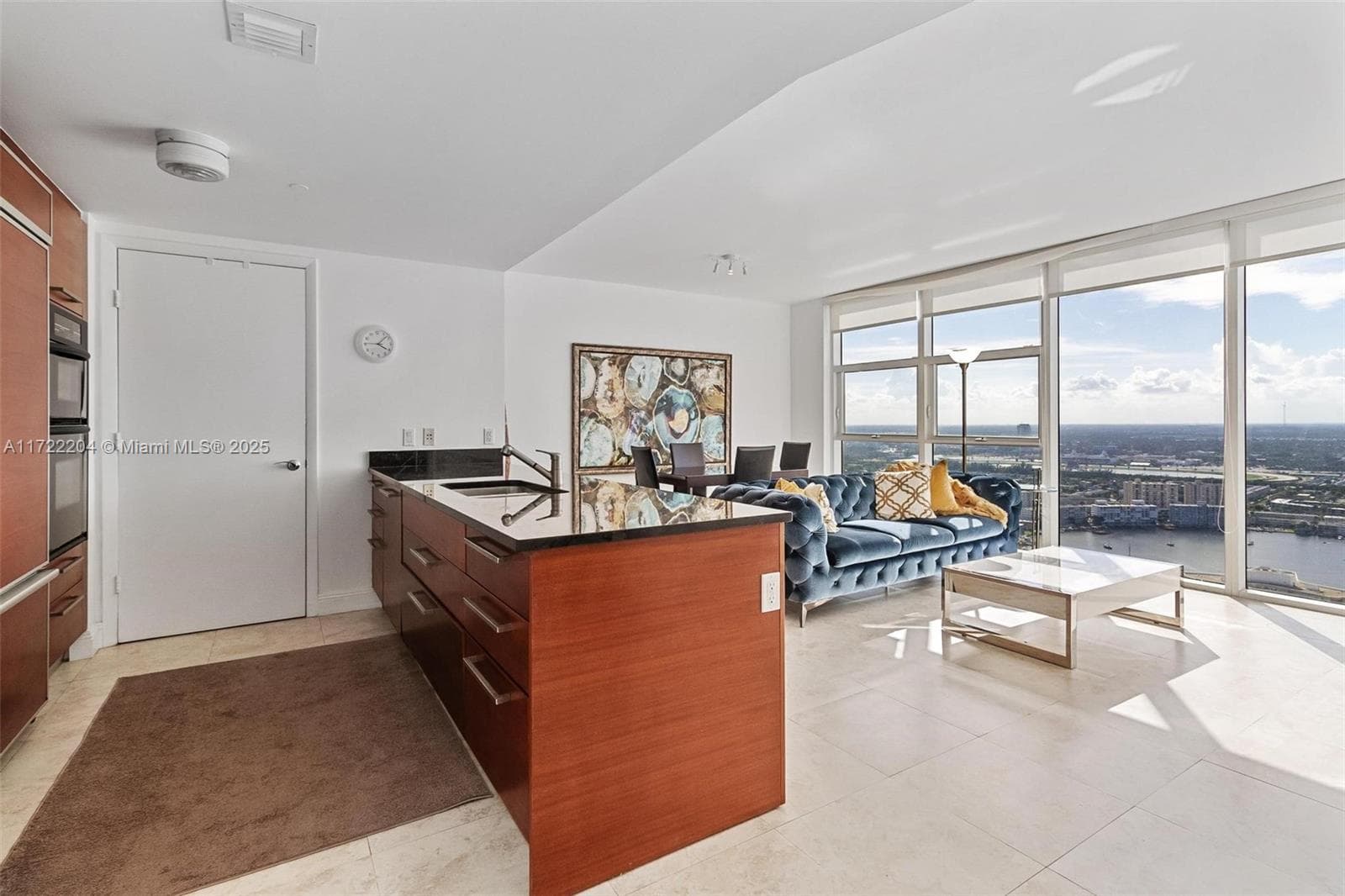 1830 Ocean Dr 4507 photo 5