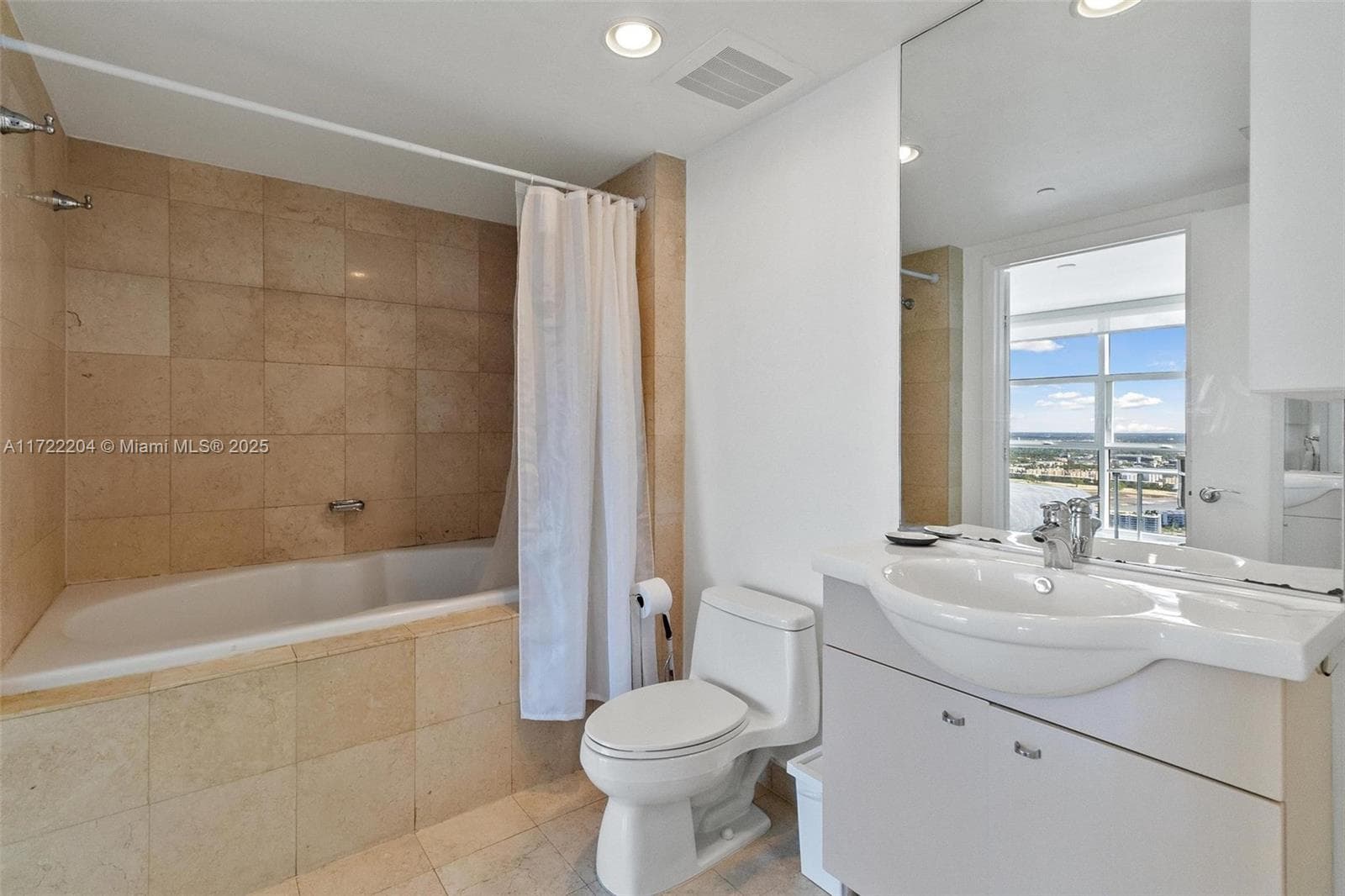 1830 Ocean Dr 4507 photo 10