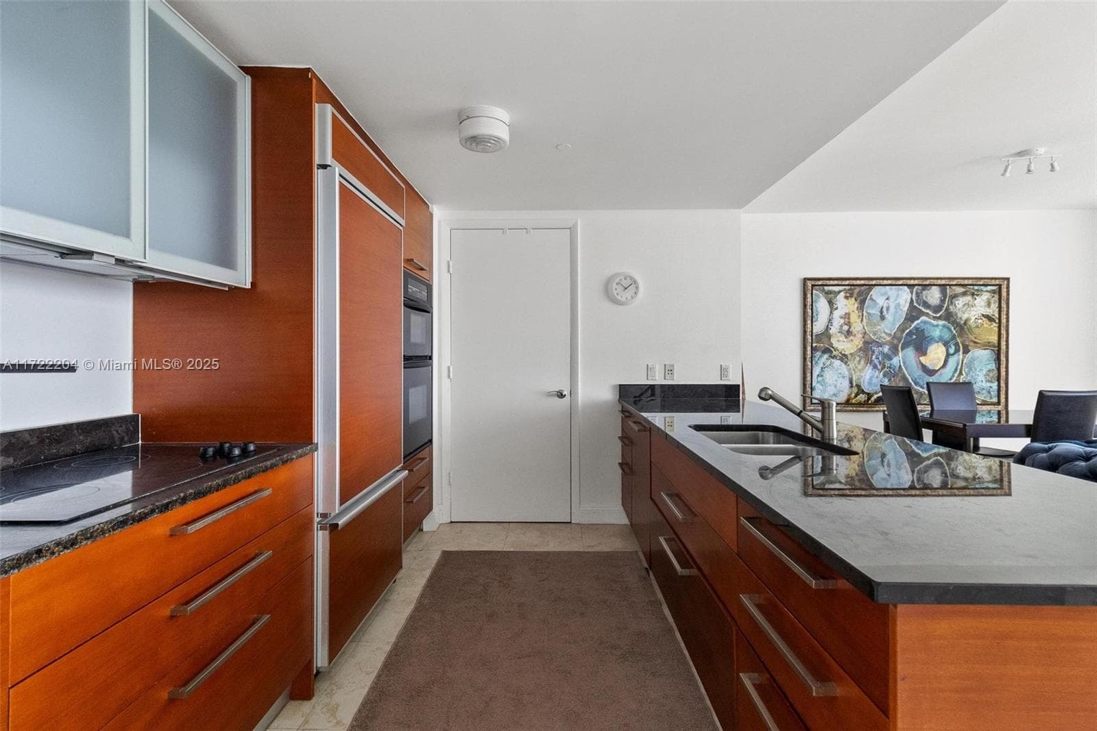 1830 Ocean Dr 4507 photo 4