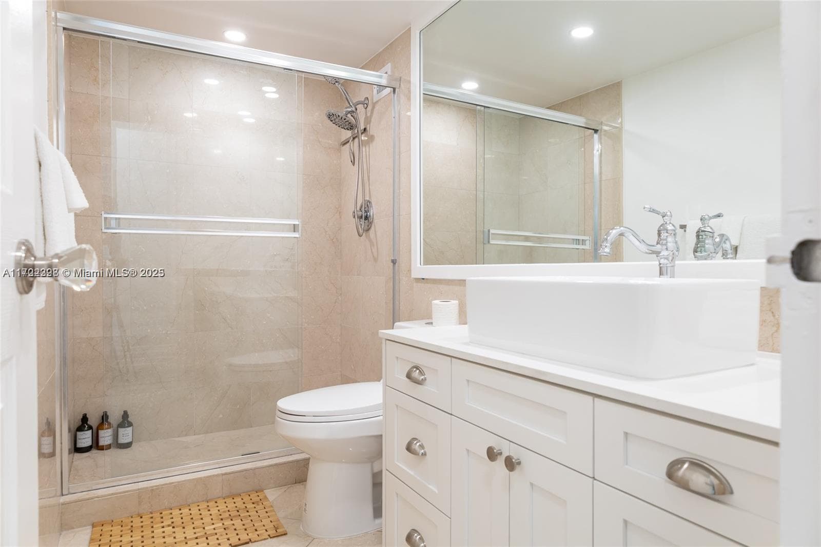 5161 Collins Ave 812 photo 14