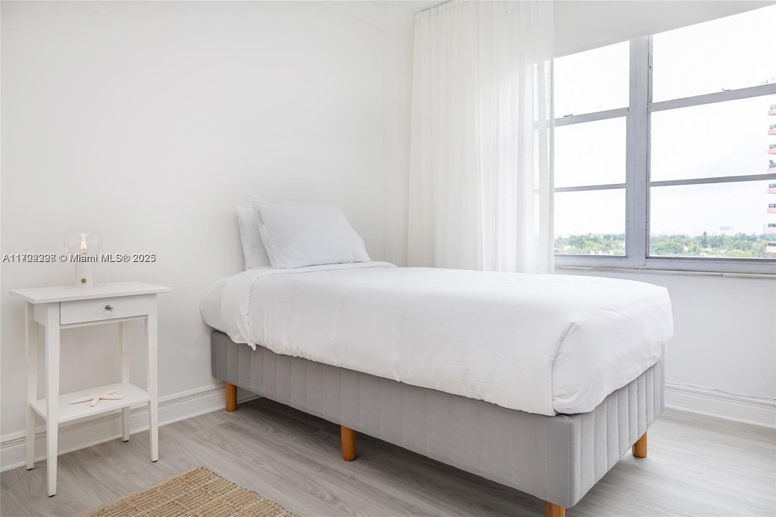 5161 Collins Ave 812 photo 19