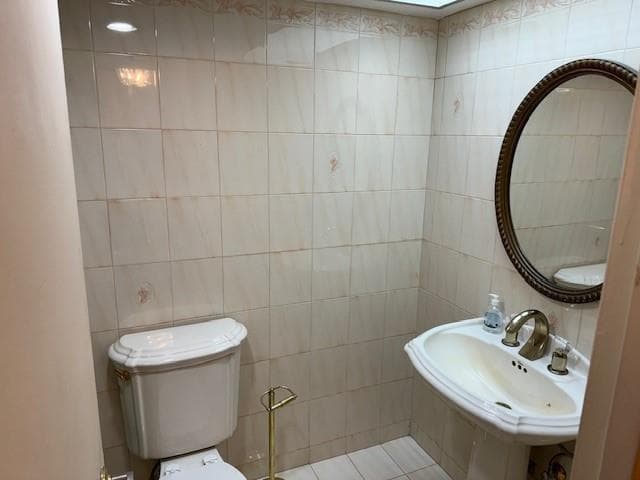 230 174th Street 814 photo 23