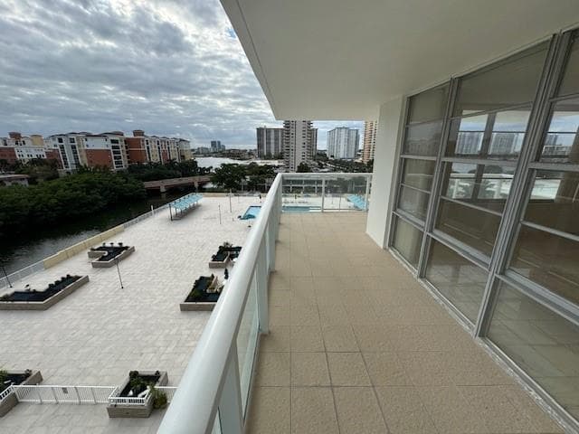 230 174th Street 814 photo 5