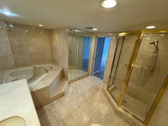 230 174th Street 814 photo 15