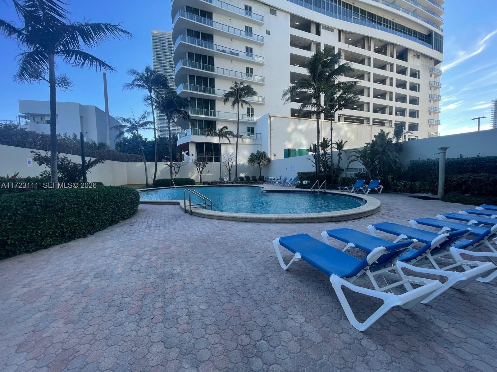 4001 S Ocean Dr 10D photo 8