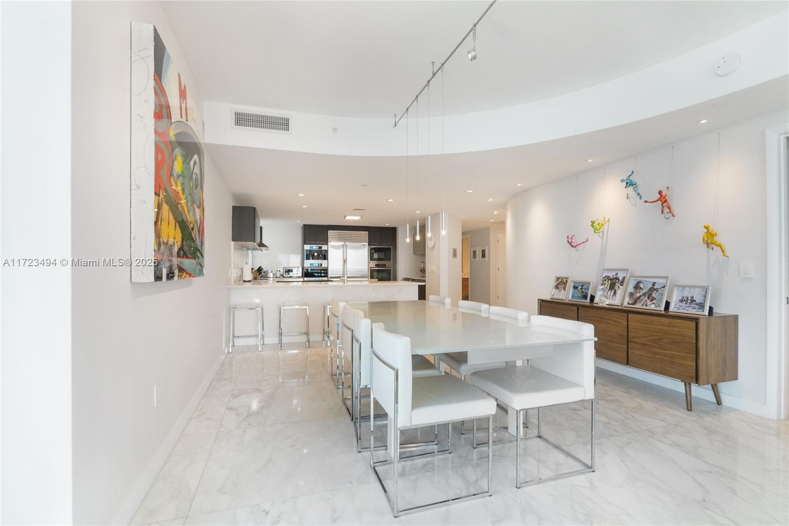17001 Collins Ave 4101 photo 5