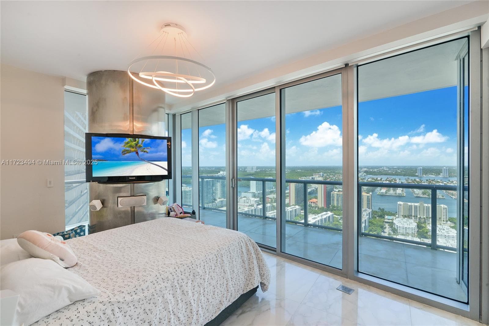 17001 Collins Ave 4101 photo 10