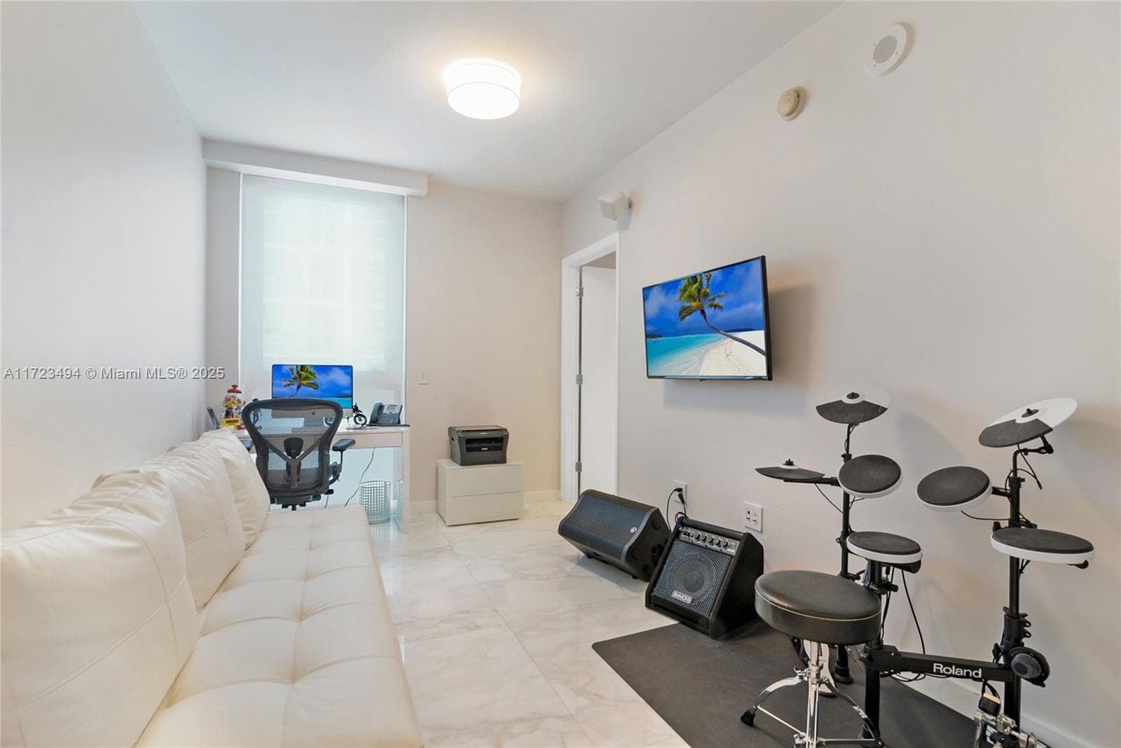 17001 Collins Ave 4101 photo 14
