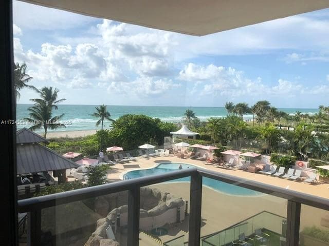 5225 Collins Ave 501 photo 3