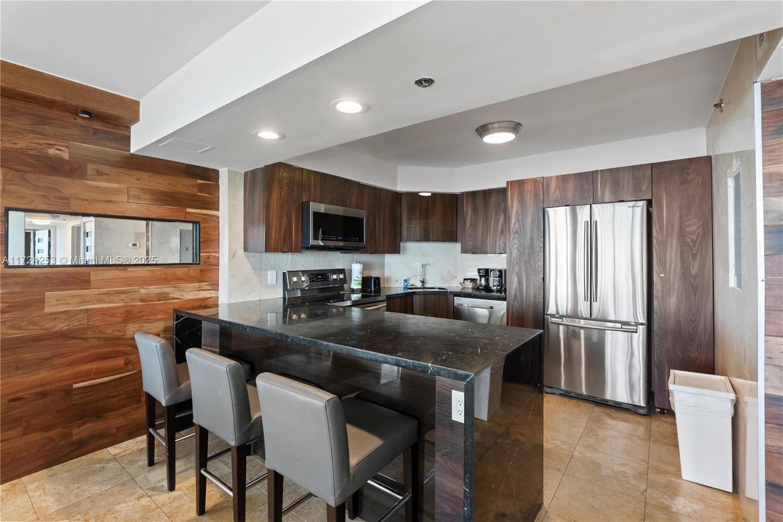 5225 Collins Ave 501 photo 15