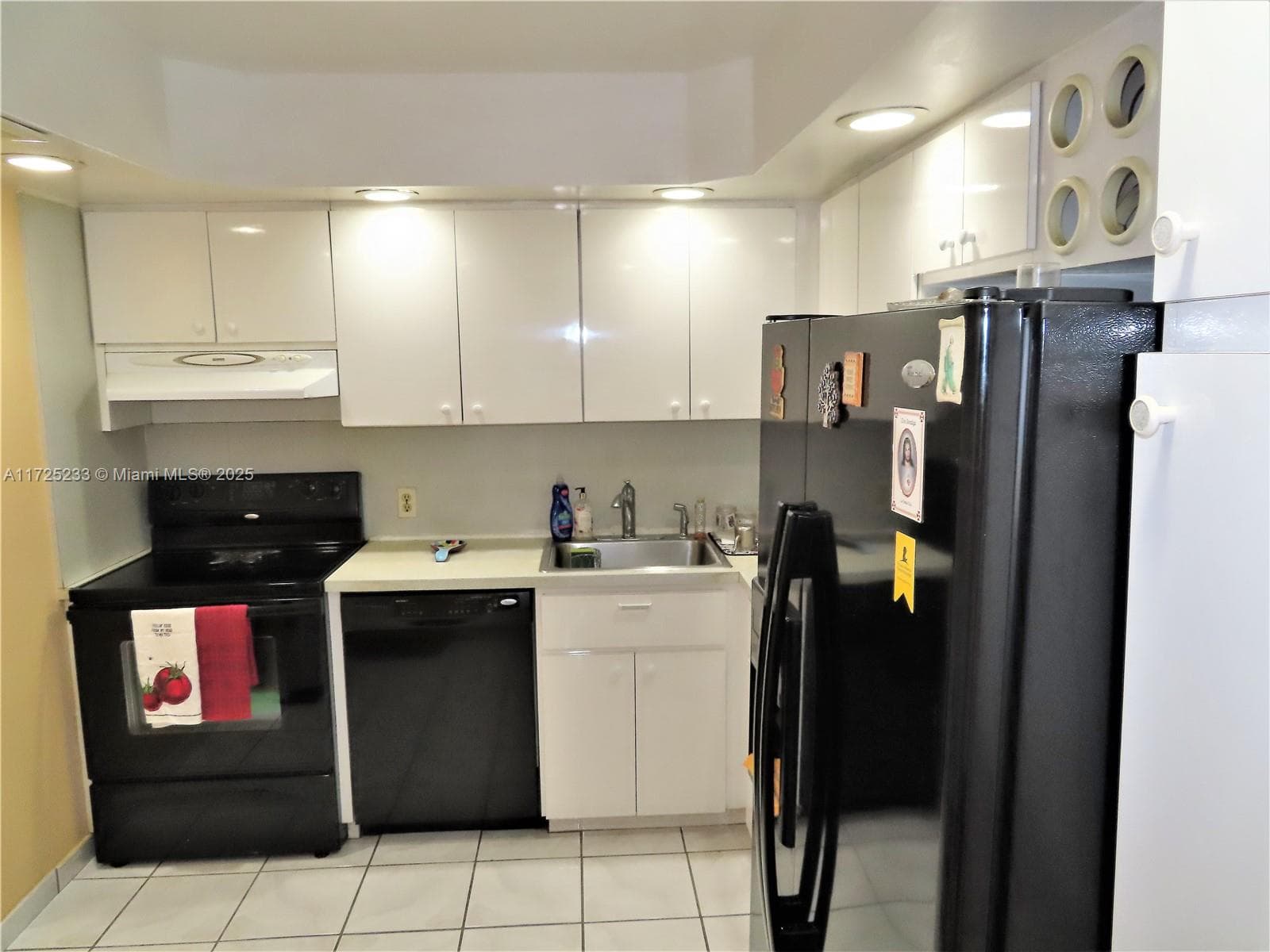 5701 Collins Ave 1011 photo 6