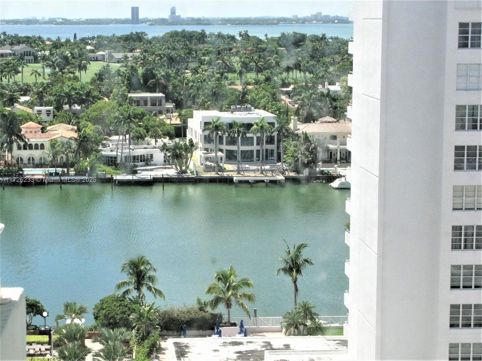 5701 Collins Ave 1011 photo 1