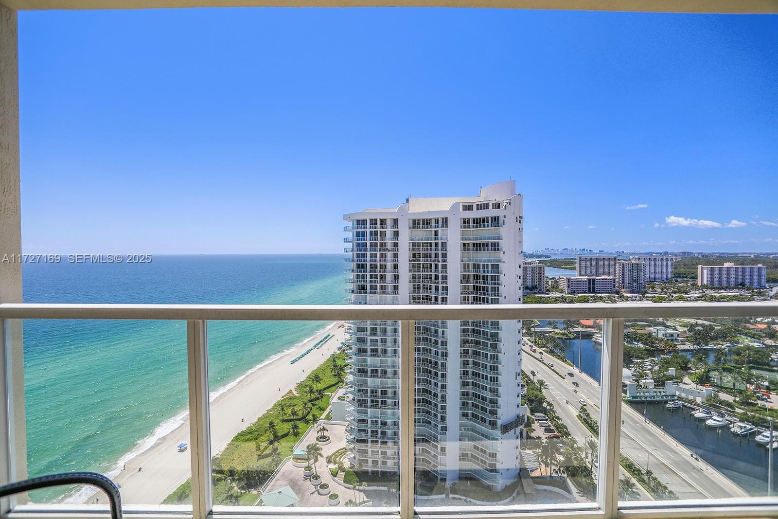 16699 Collins Ave 2709 photo 17