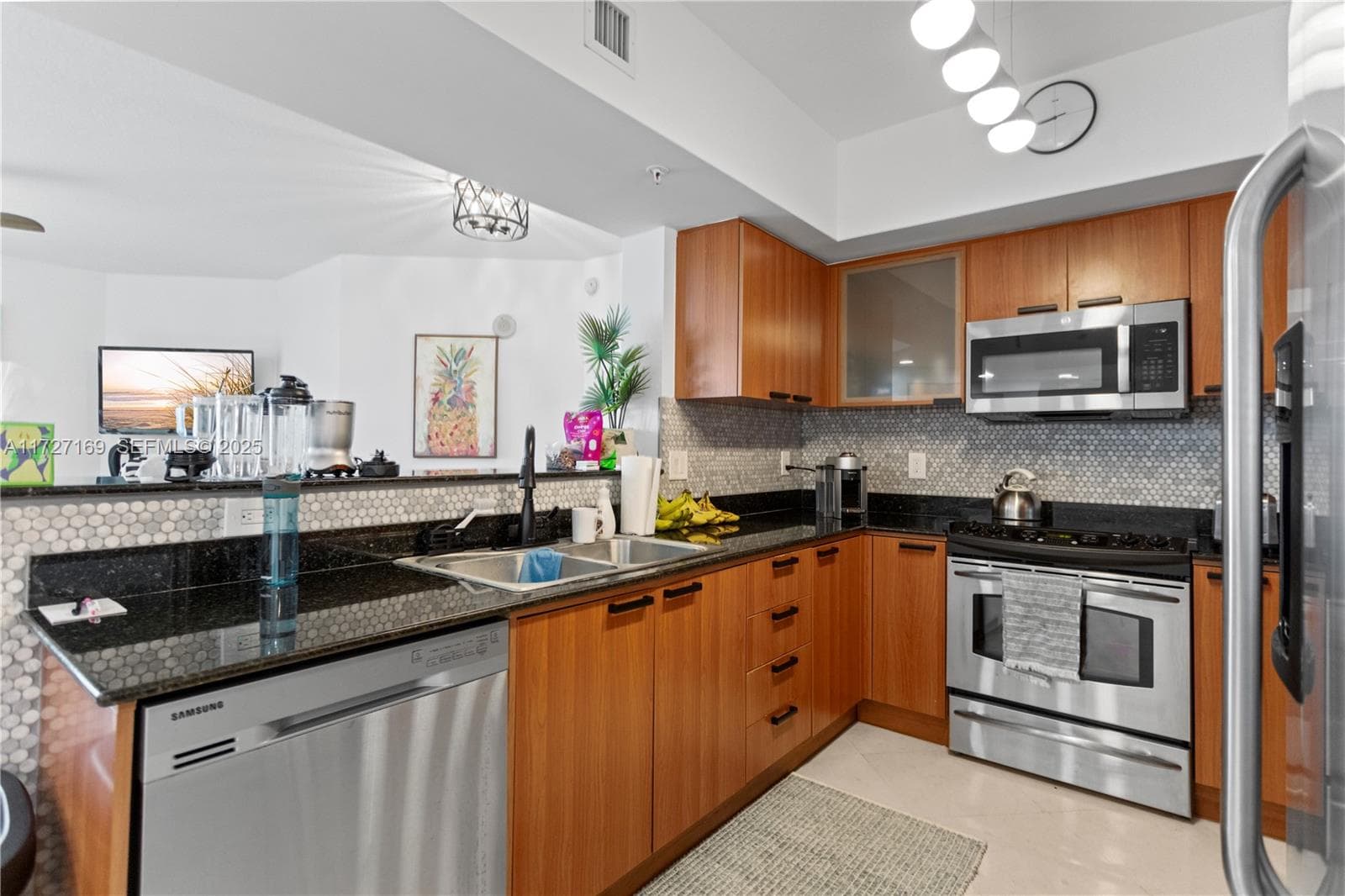 16699 Collins Ave 2709 photo 10