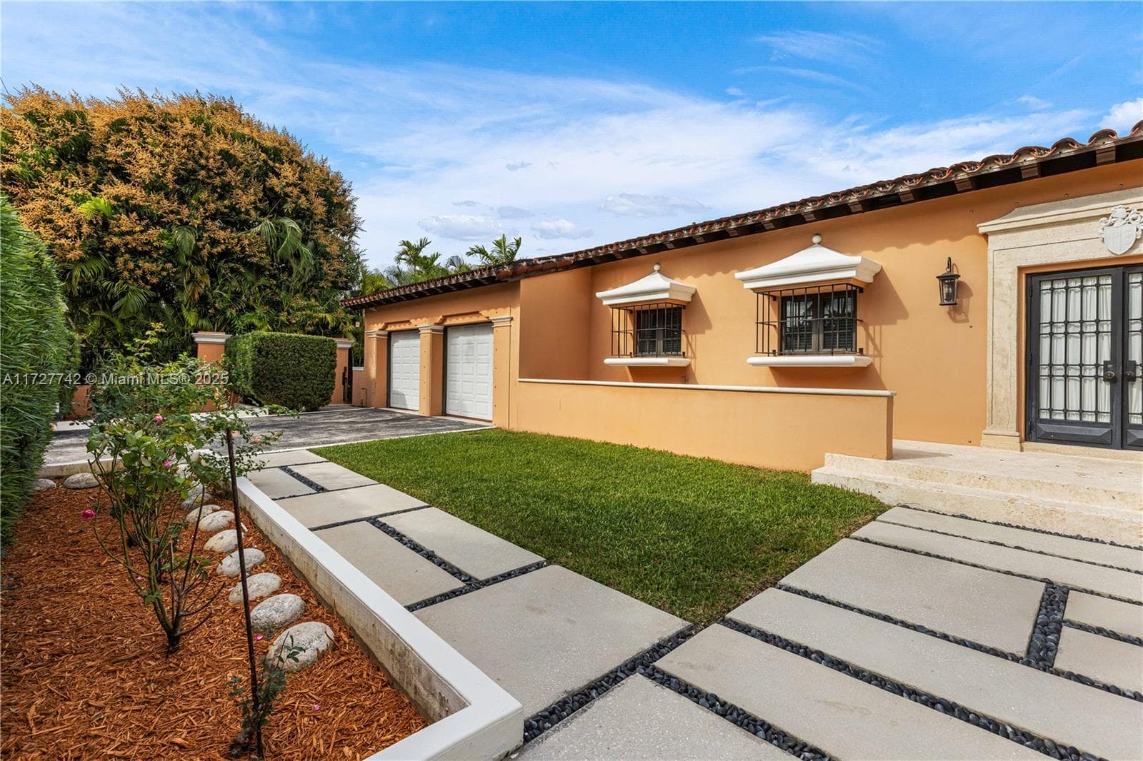 1181 S Alhambra Cir photo 8
