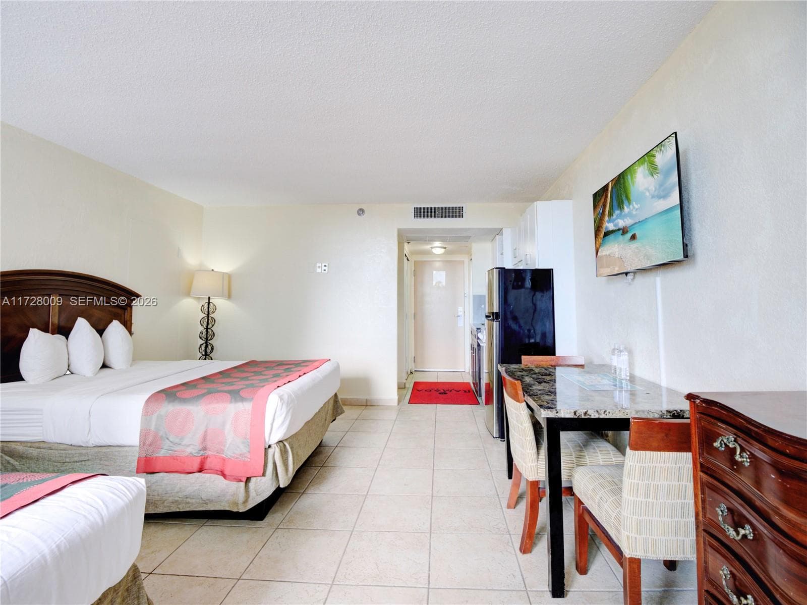 19201 Collins Ave 1141 photo 23