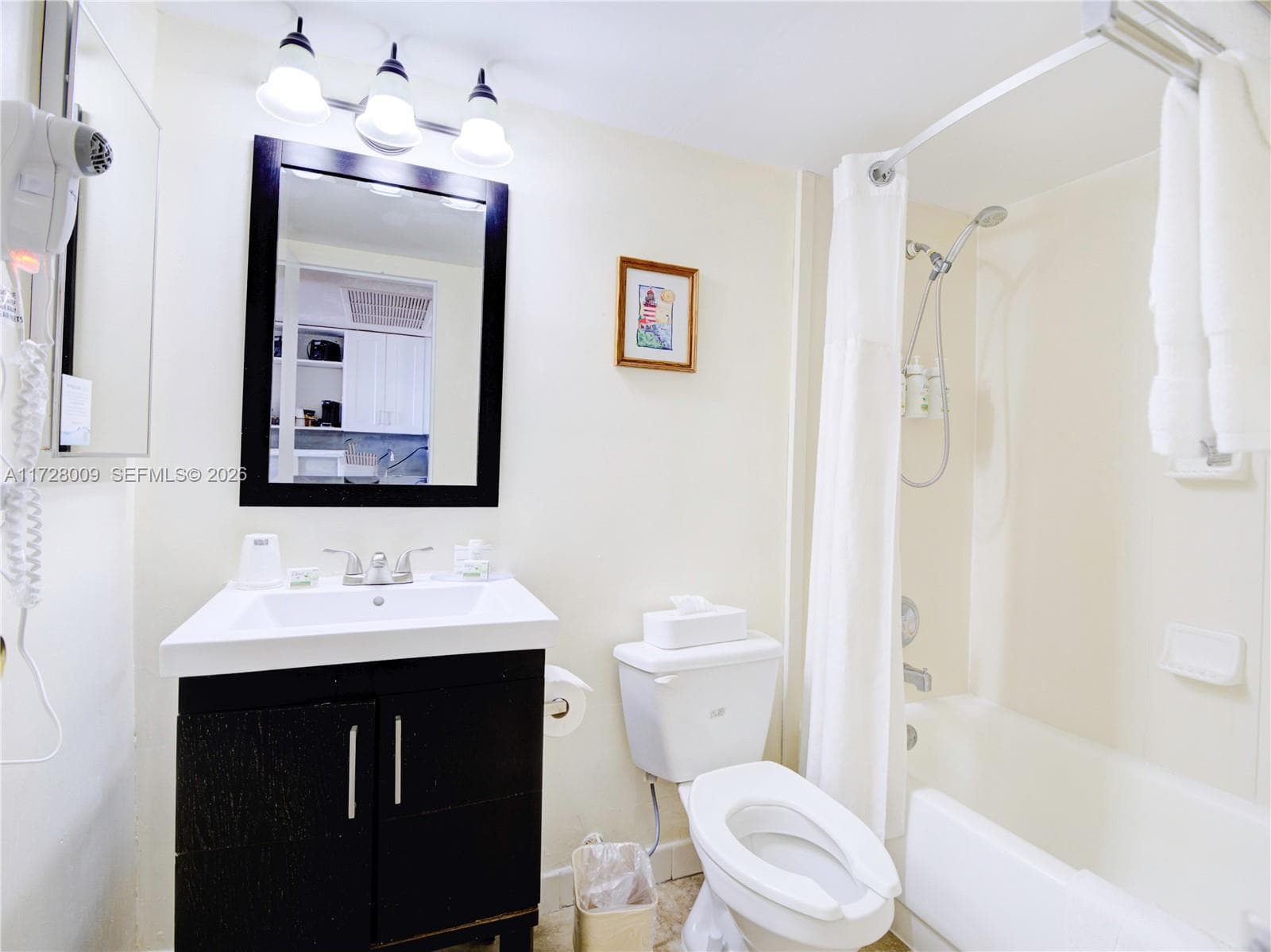 19201 Collins Ave 1141 photo 24