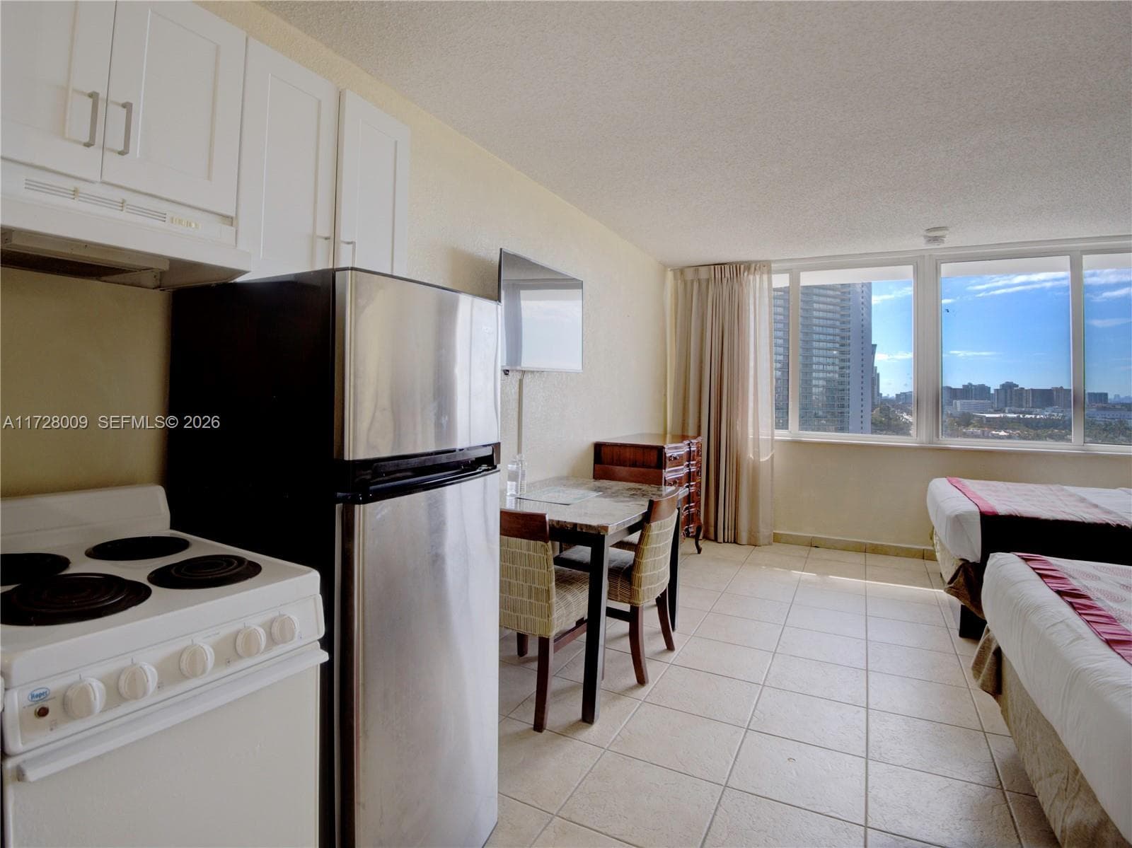 19201 Collins Ave 1141 photo 10