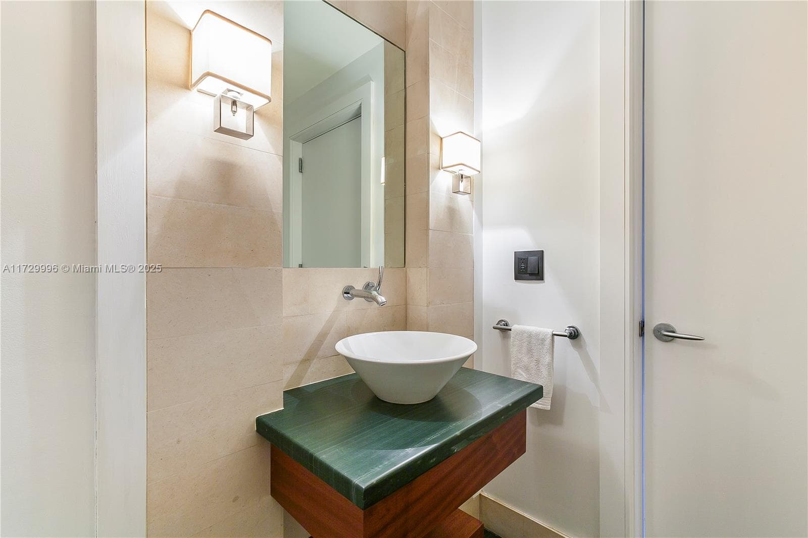 10295 Collins Ave 1612/1613 photo 9
